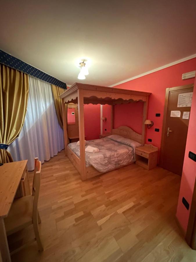 Hotel Sole Del Baldo Брентоніко Екстер'єр фото