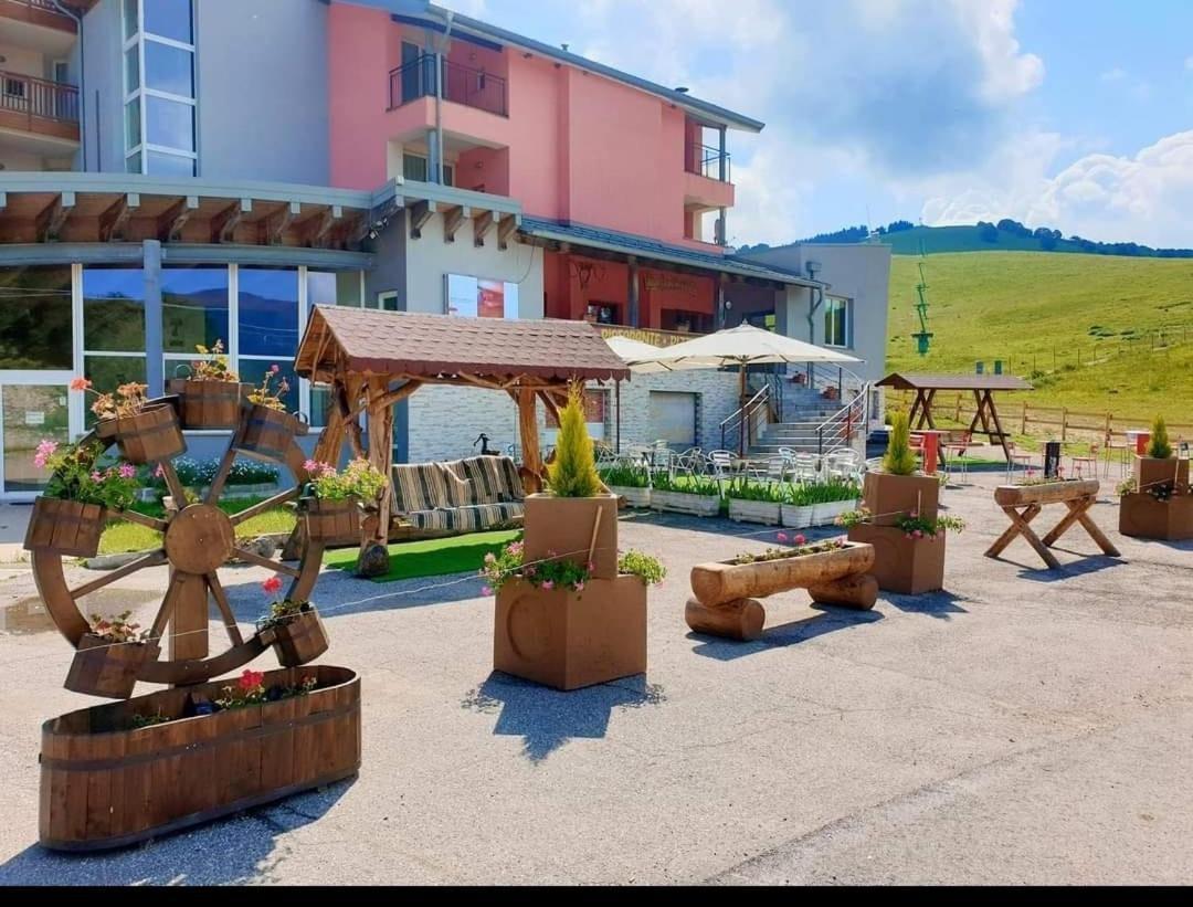 Hotel Sole Del Baldo Брентоніко Екстер'єр фото